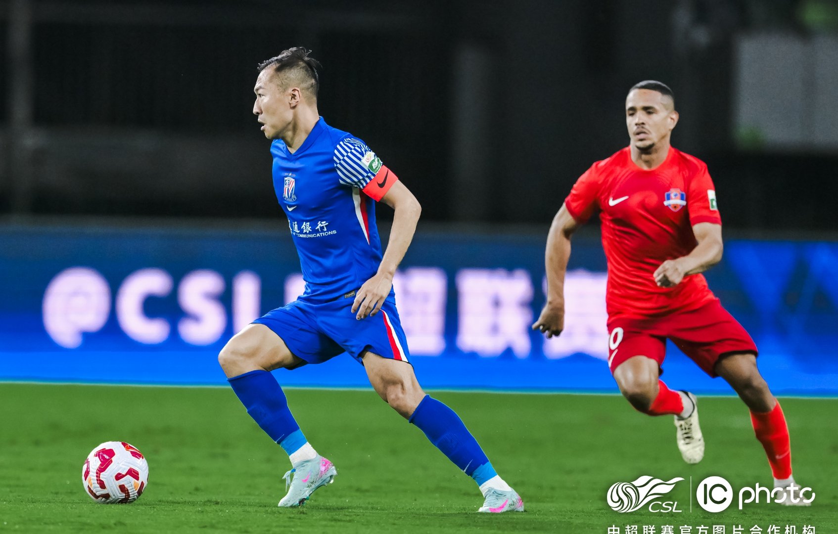 窗口期体能课后,阿贾克斯造点机会备战足总杯,赛场秩序良好,细节决定成败(西甲皇马61马洛卡本泽马2传2射) 窗口期体能课后,阿贾克斯造点机会备战足总杯,赛场秩序良好,细节决定成败(西甲皇马61马洛卡本泽马2传2射)