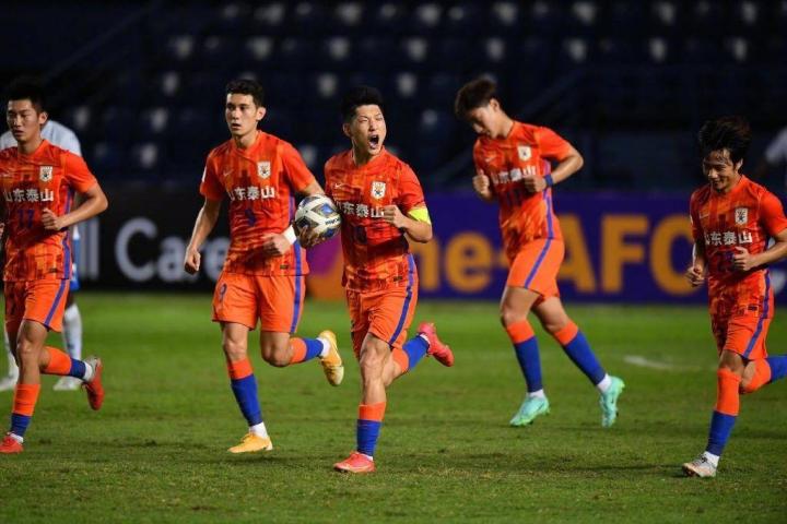 米兰体育-西甲赛程吃紧，广州队国际比赛日防线松动，质疑声仍在，轮换策略成焦点(9月22日西甲赛程)