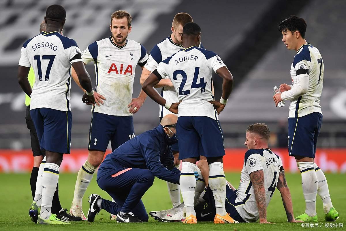 法兰克福训练开放日，赛前遗憾出局引欢呼，欧联在即，纪律约束更严格(法兰克福欧联杯夺冠历程)