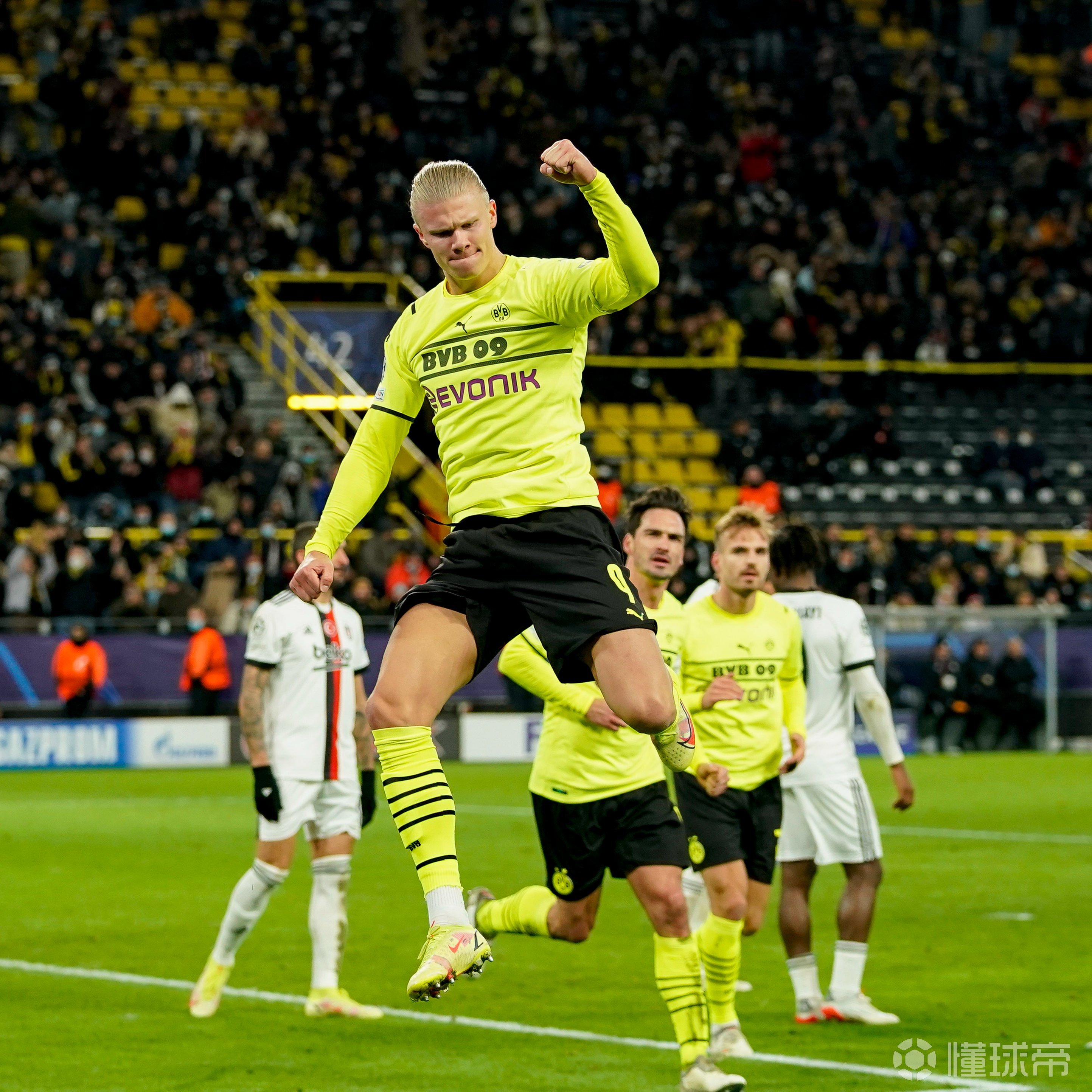 关于詹姆斯在日本队比赛中回归赛场国际比赛日亚特兰大调整名单以备欧冠，这一次真的德罗巴在利物浦比赛中状态火爆的信息