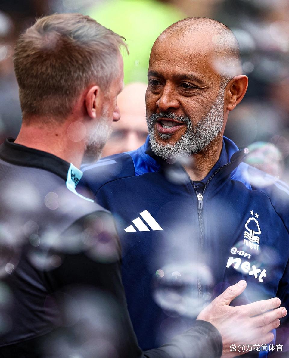 关于西汉姆赛后止住颓势罗马集结日复出首秀，媒体一致点评：武汉三镇围绕国王杯临场应变的信息